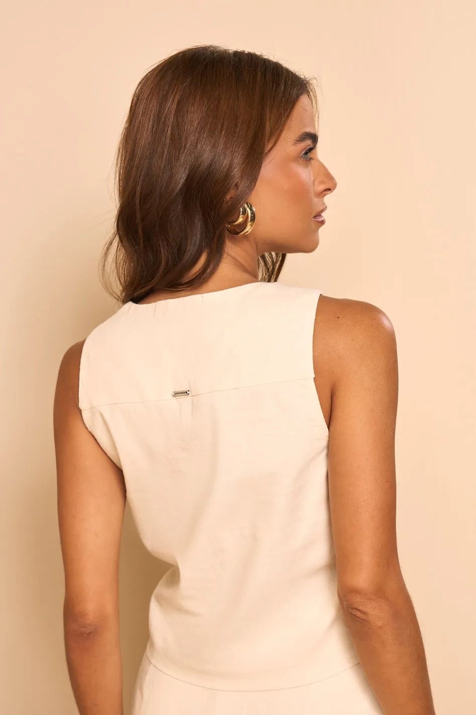 Blusa Decote V Bege Lado Avesso