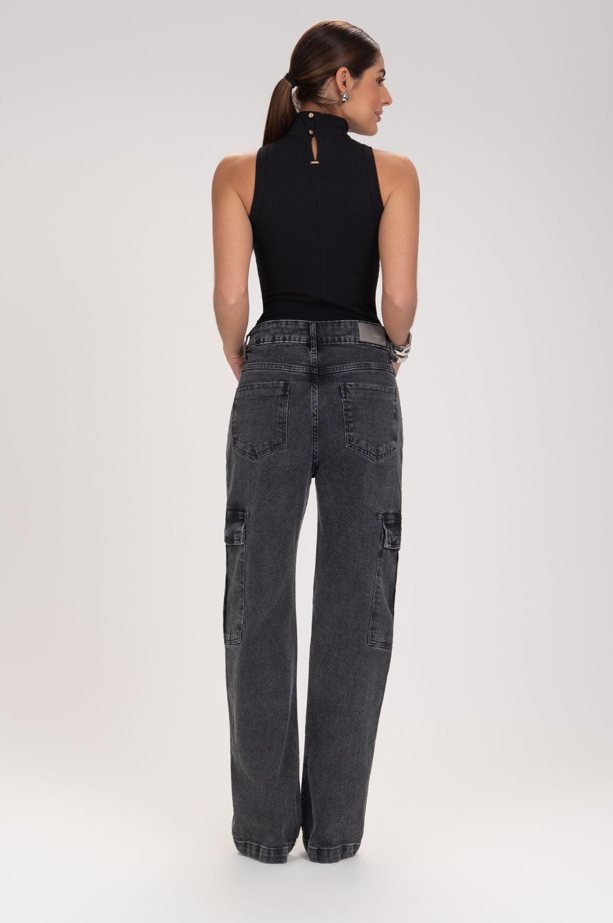 Blusa Frysaide Preta Tricô Gola Alta