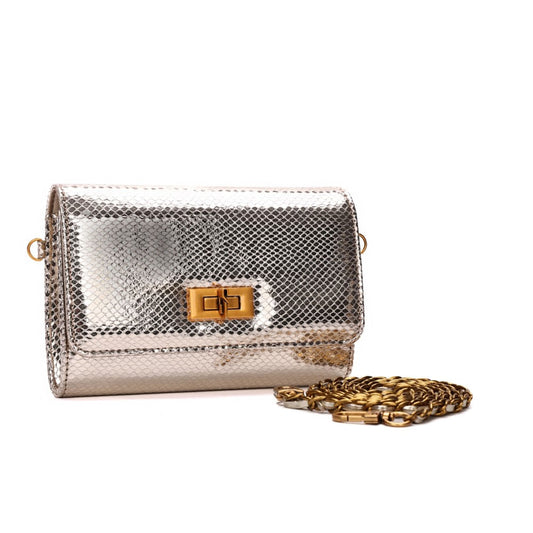 Bolsa Carteira Santa Lolla Dourada Metalizada Alça Corrente