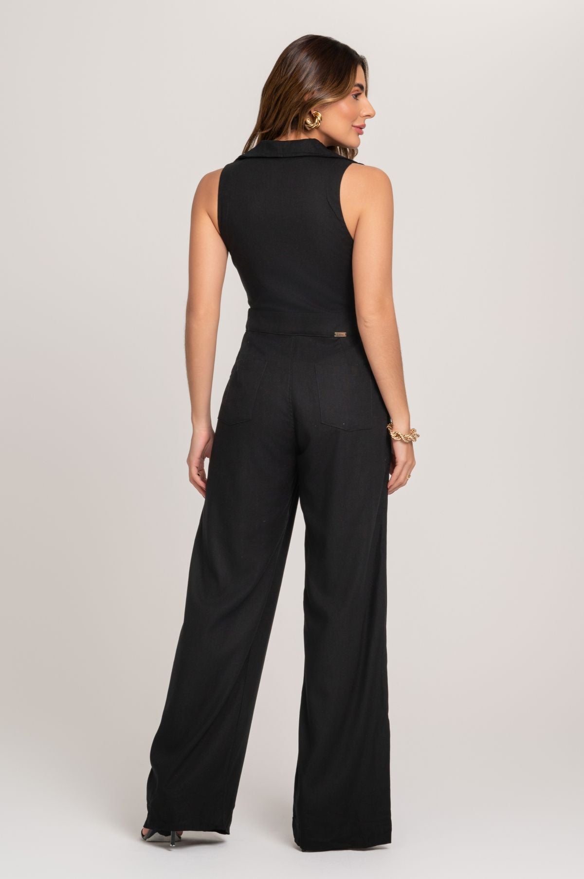 Macacão Preto De Linho Frente Única Frysaide