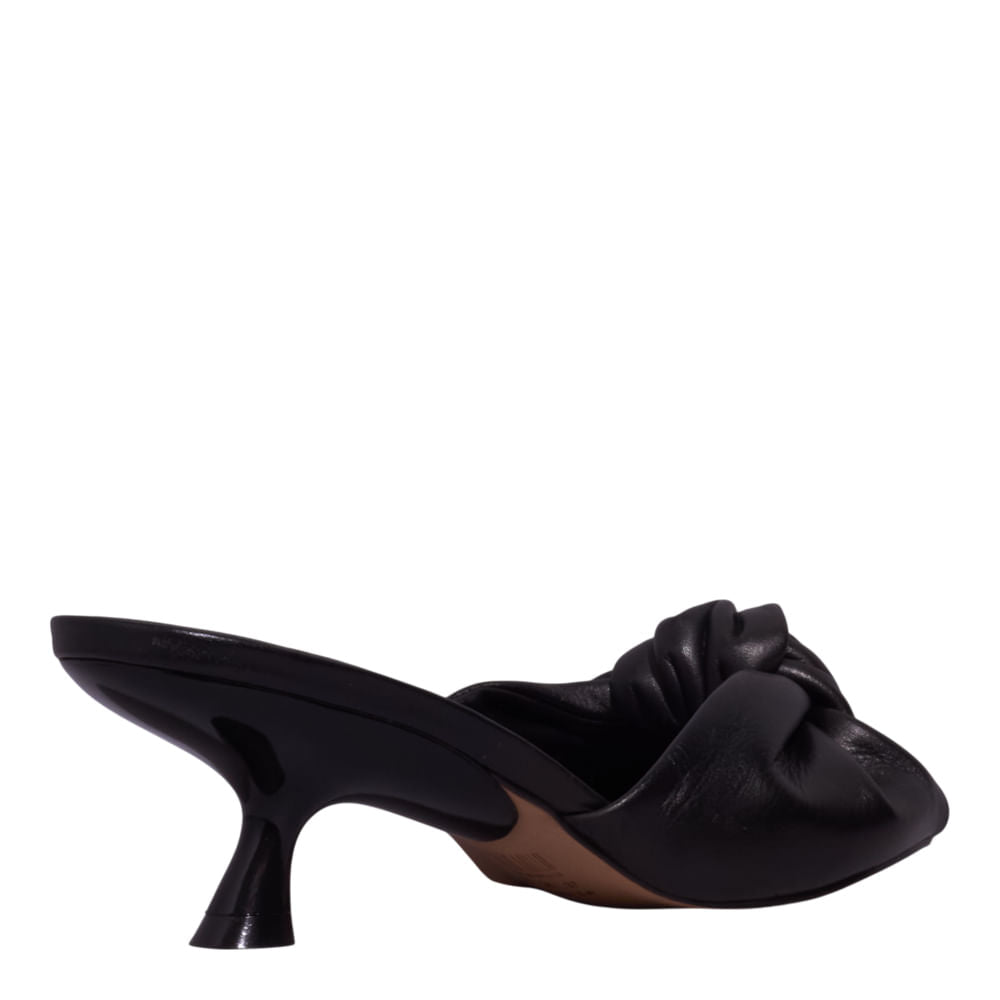 Tamanco Santa Lolla Preto Couro Salto Baixo