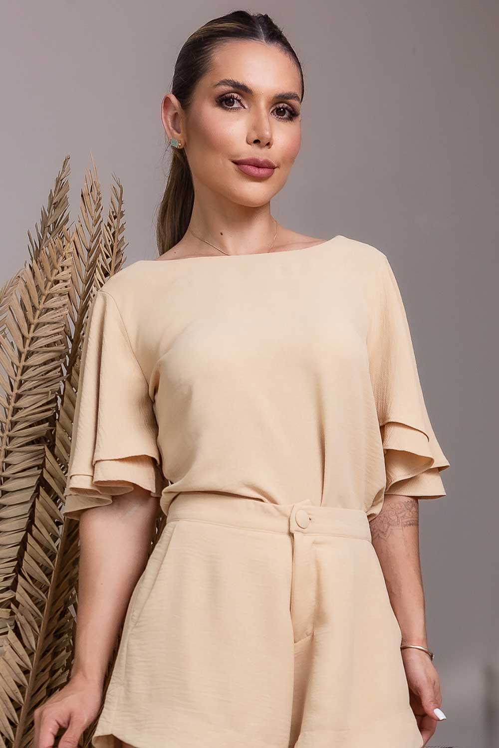 Blusa Casual Bege Babados Frysaide