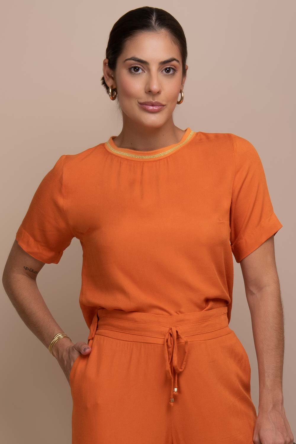 Blusa Laranja Gola Tricô Frysaide