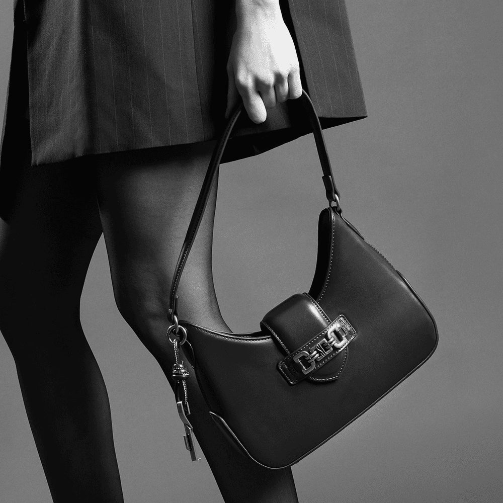 Bolsa Baguete Preta Santa Lolla