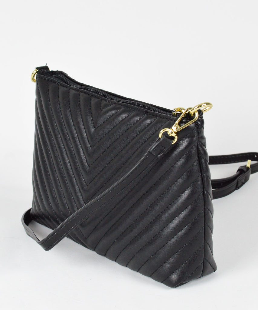 Bolsa Santa Lolla Preta Matelassê Alça Tiracolo - 0470.33A8.0089.0001