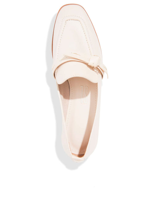 Mocassim Santa Lolla Creme Bico Quadrado