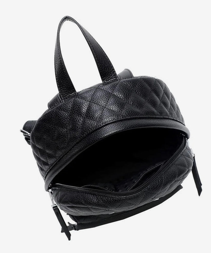 Mochila Santa Lolla Preta Matelassê - 0461.2E5E.0088.00AA