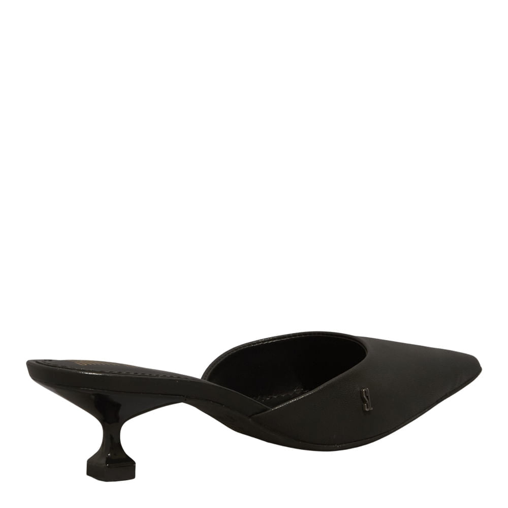 Mule Couro Santa Lolla Preto Salto Baixo Taça