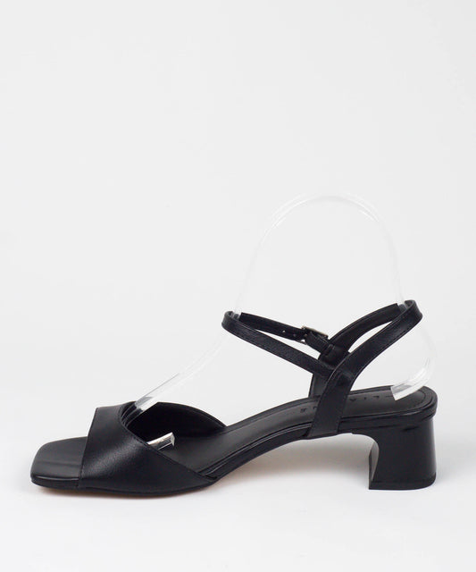 Sandália Lia Line Preta Salto Grosso - 2043.70335
