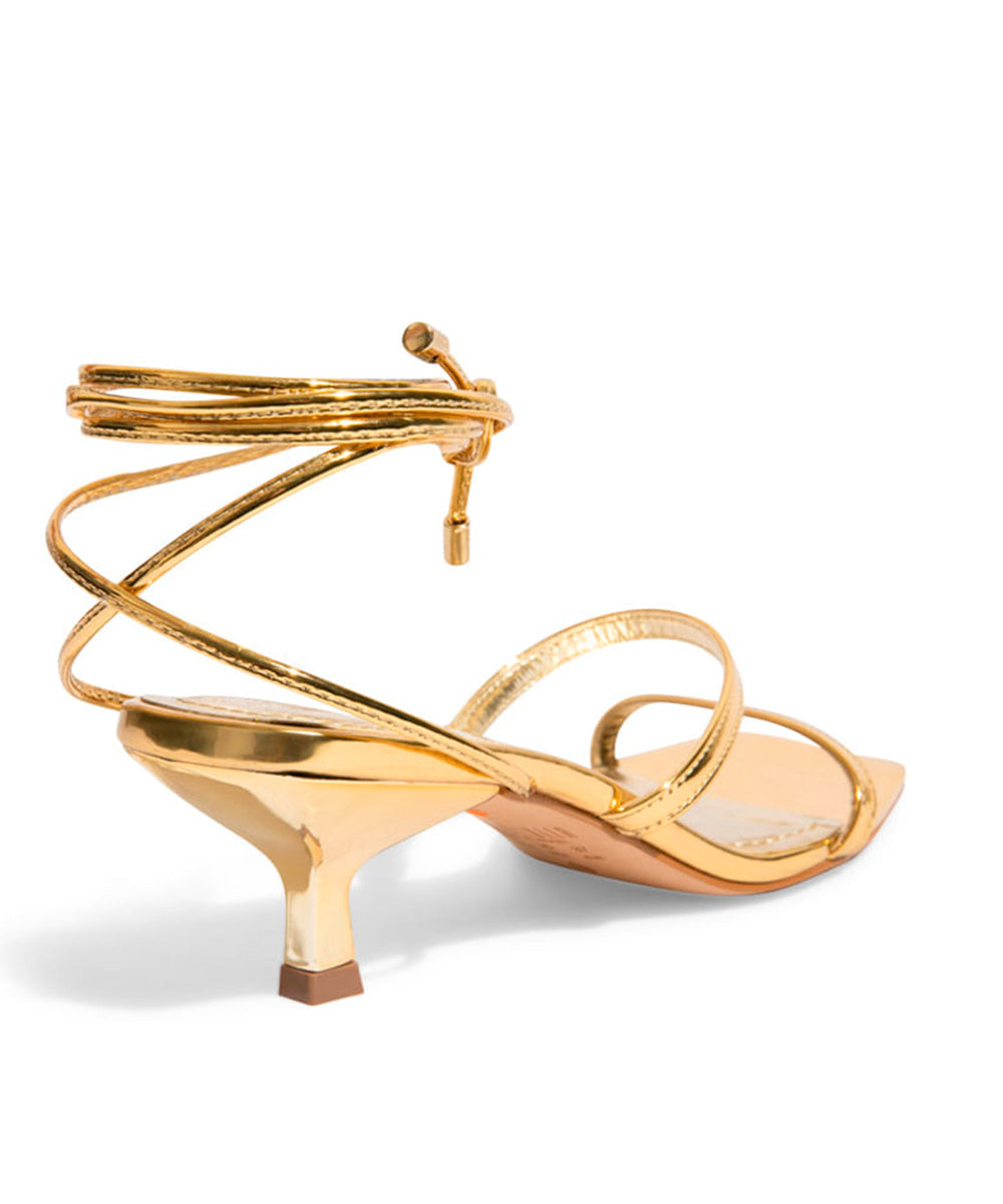 Sandália Santa Lolla Dourada Amarração Salto Fino Baixo