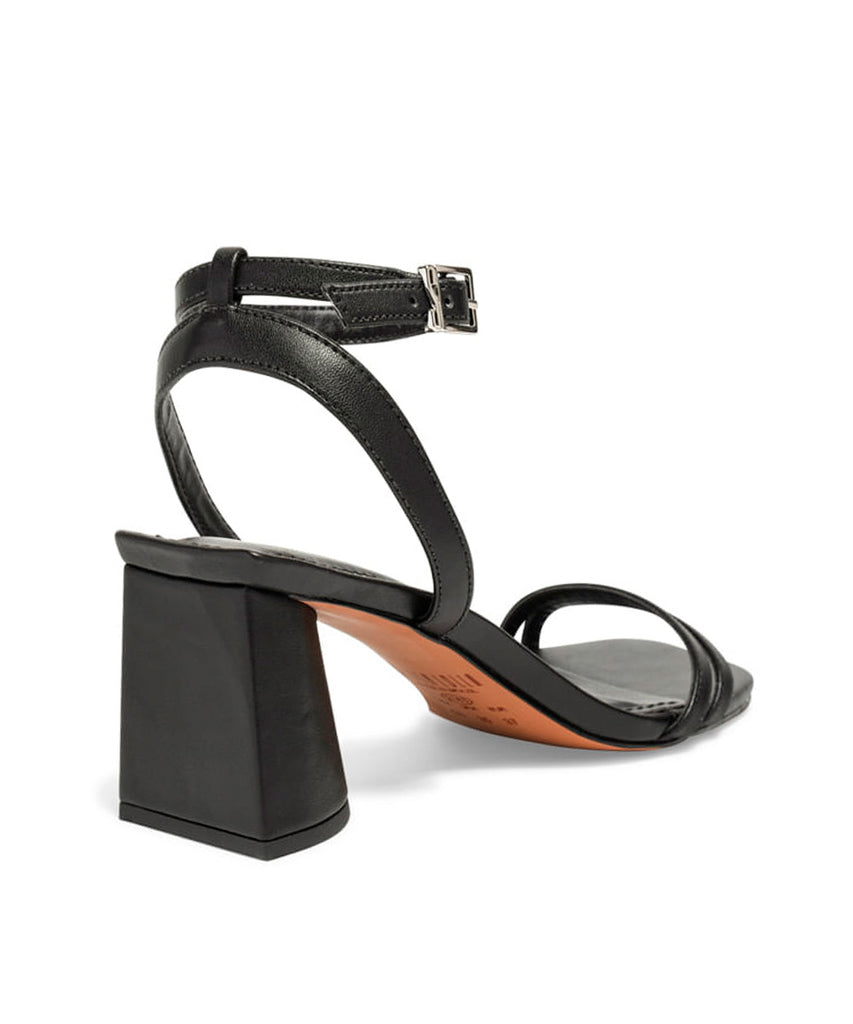 Sandália Santa Lolla Preta Salto Bloco