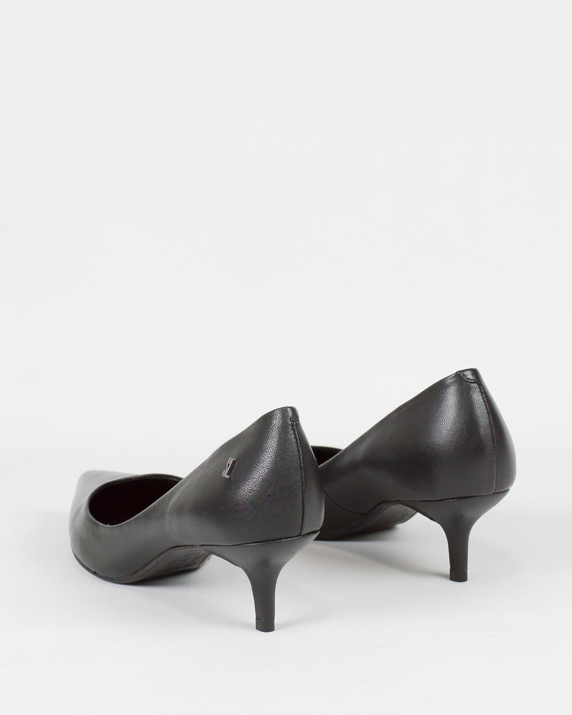 Scarpin Santa Lolla Salto Baixo Preto