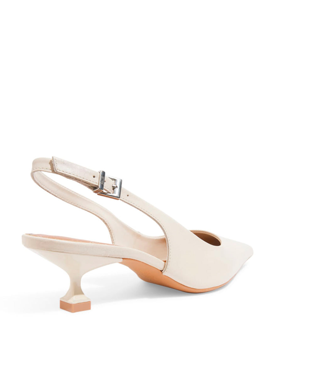 Scarpin Santa Lolla Slingback Bico Fino Salto Baixo Creme
