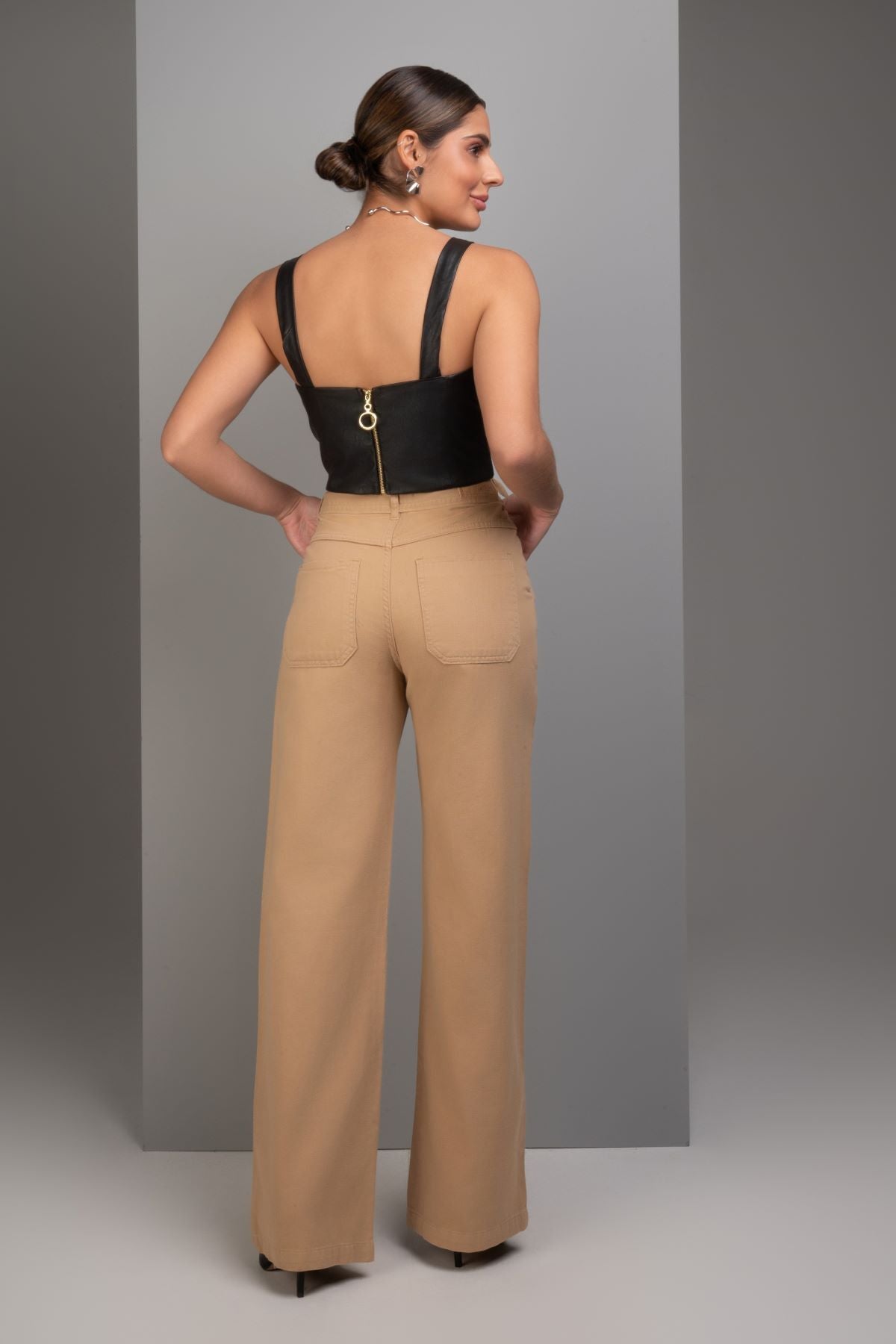 Top Cropped Couro Preto Frysaide