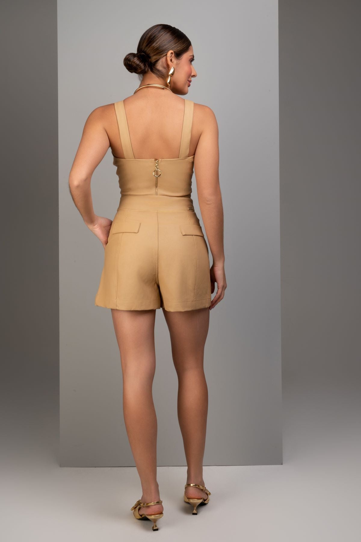 Top Cropped De Couro Bege Frysaide