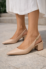 Scarpin Santa Lolla Nude Couro Slingback Salto Bloco