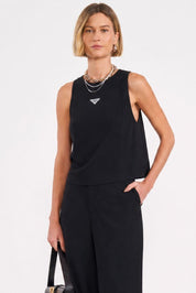 Blusa Colcci Preta Gola Careca Aplique Frontal