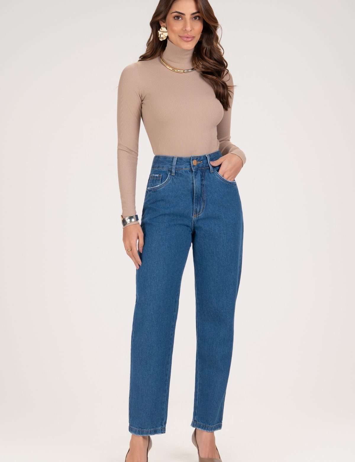 Blusa Frysaide Bege Canelada Gola Alta
