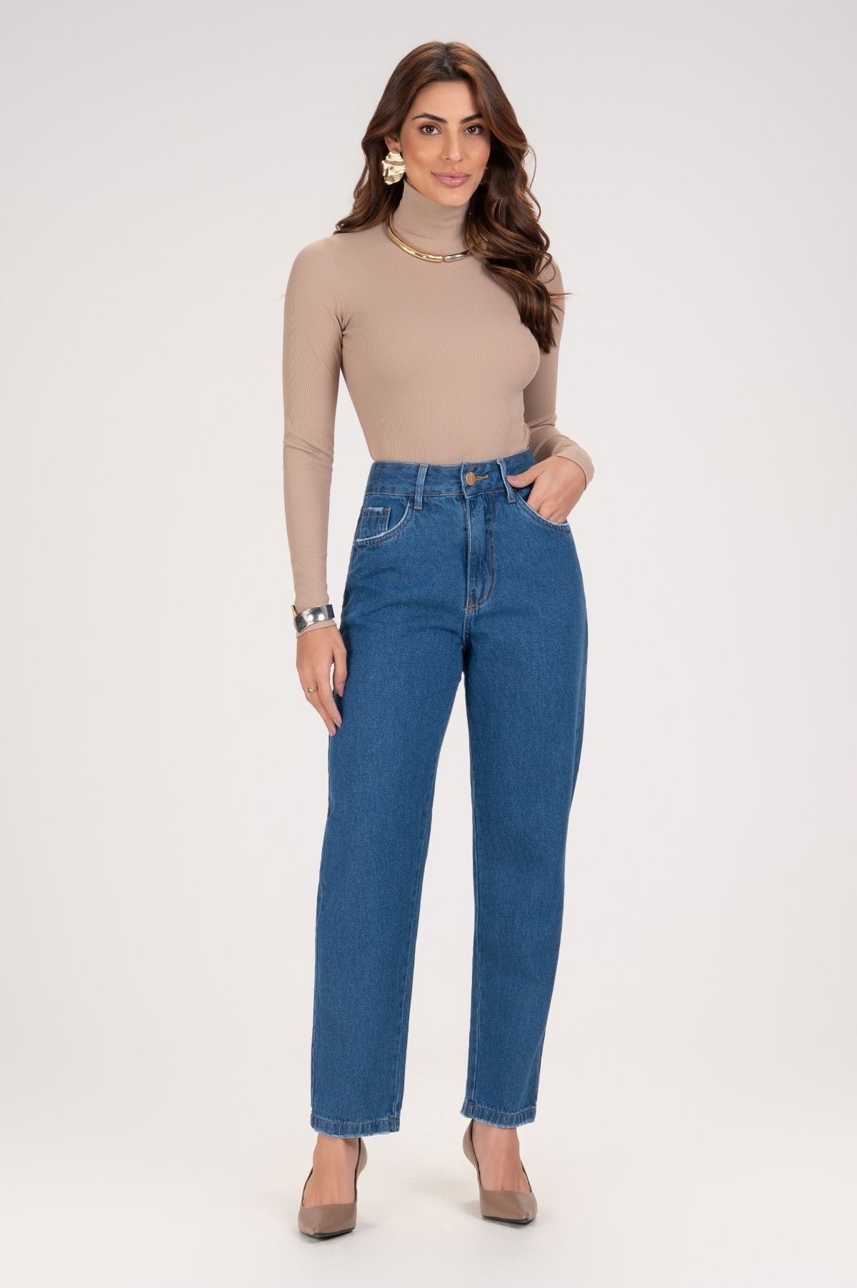 Blusa Frysaide Bege Canelada Gola Alta