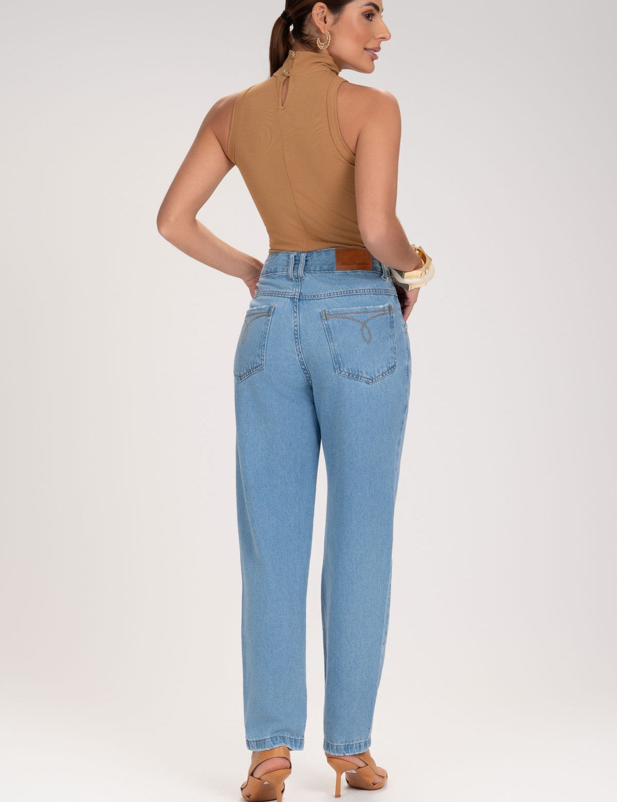 Blusa Frysaide Caramelo Tricô Canelado Gola Alta