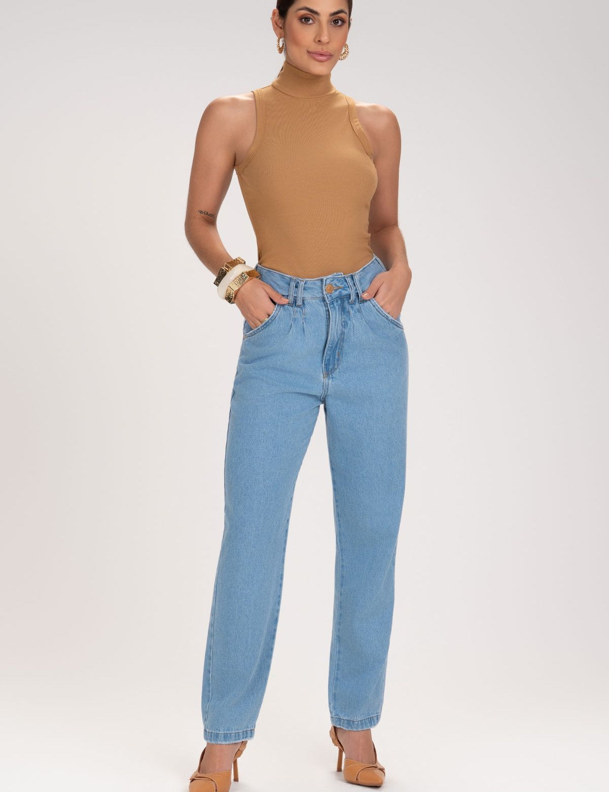 Blusa Frysaide Caramelo Tricô Canelado Gola Alta
