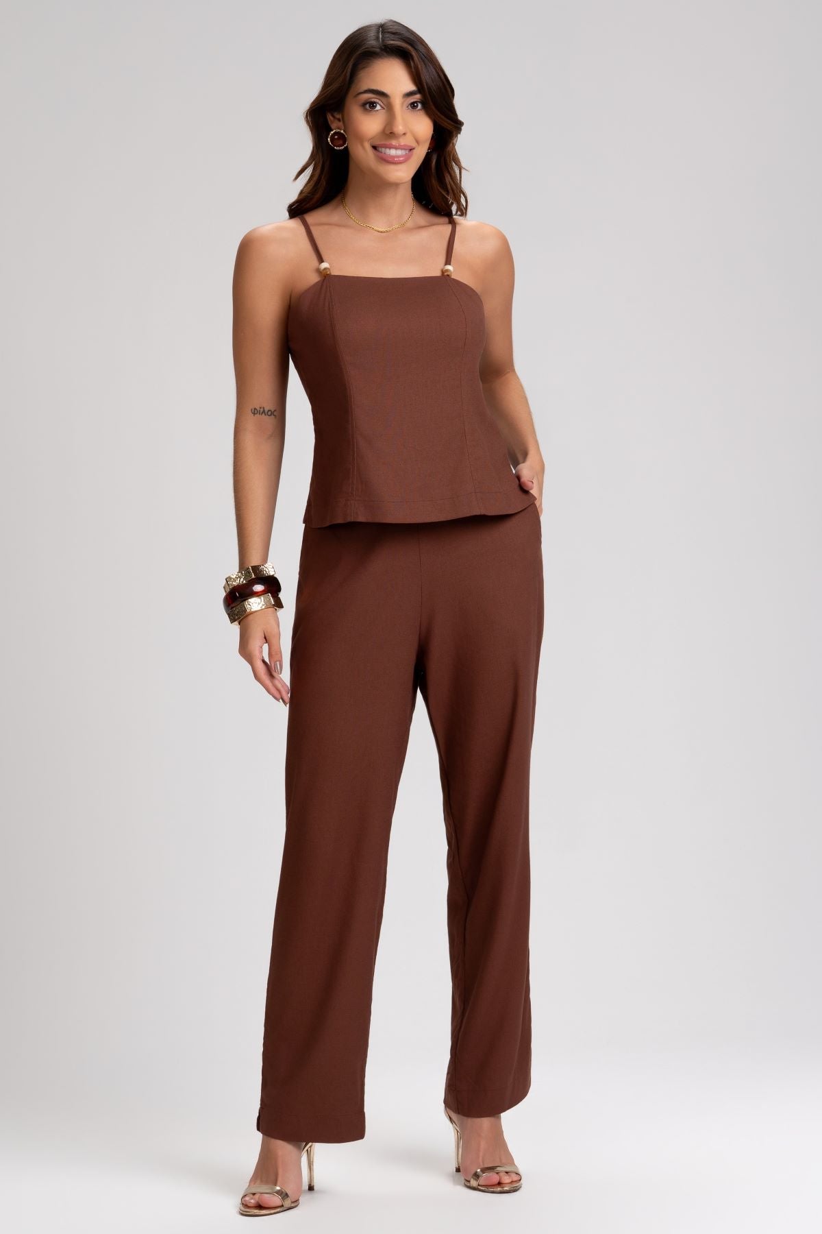 Blusa Frysaide Marrom Linho Alças Ponteiras