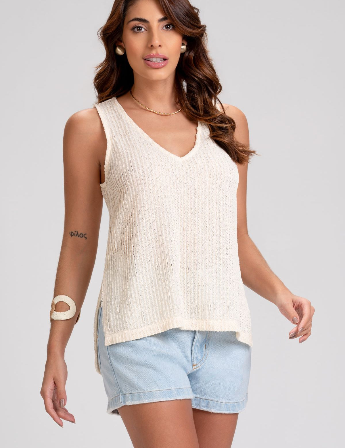 Blusa Frysaide Off White Alongada Fenda Lateral