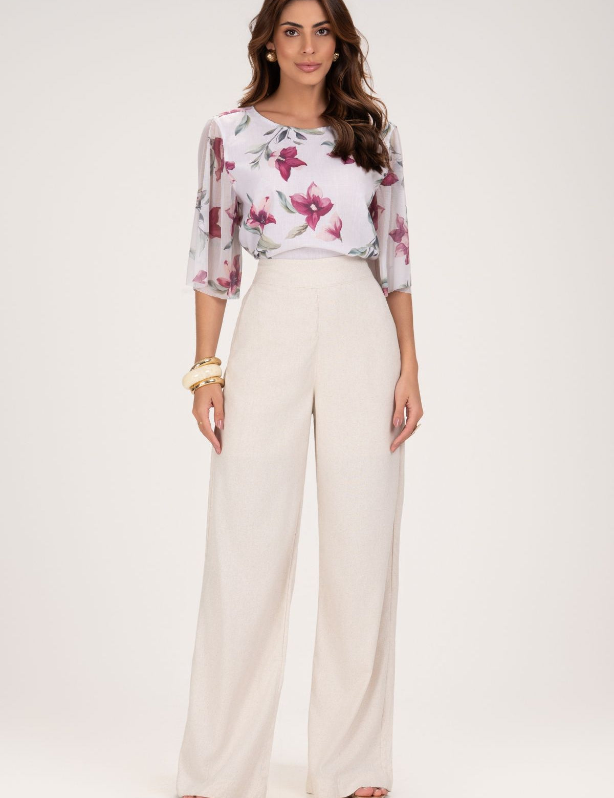 Blusa Frysaide Off White Floral Manga Em Tule