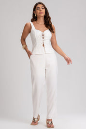 Blusa Frysaide Off White Linho Ilhós Decote Coração