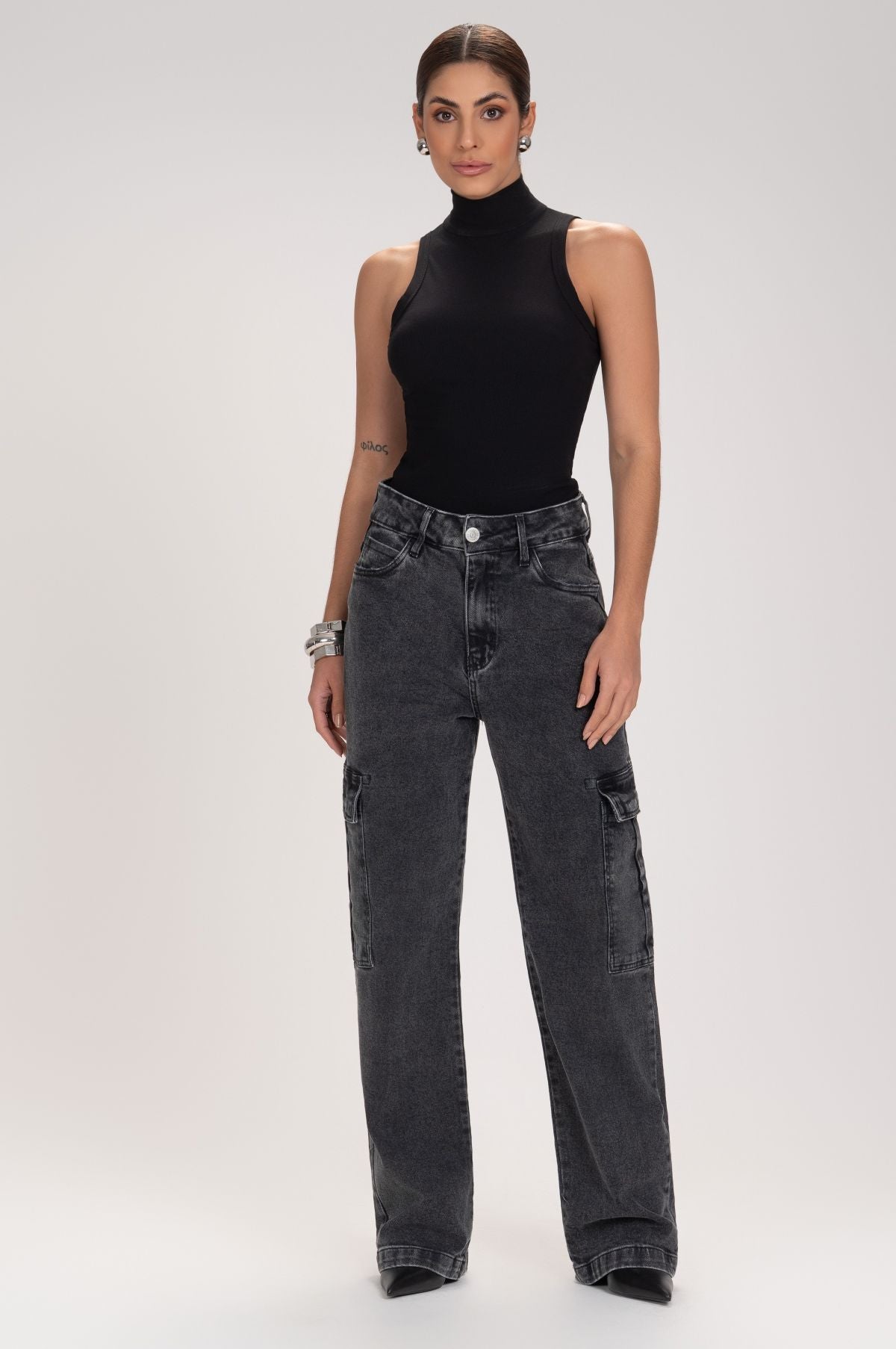 Blusa Frysaide Preta Tricô Gola Alta