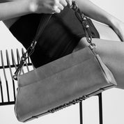 Bolsa Baguete Santa Lolla Marrom Couro Alça Curta