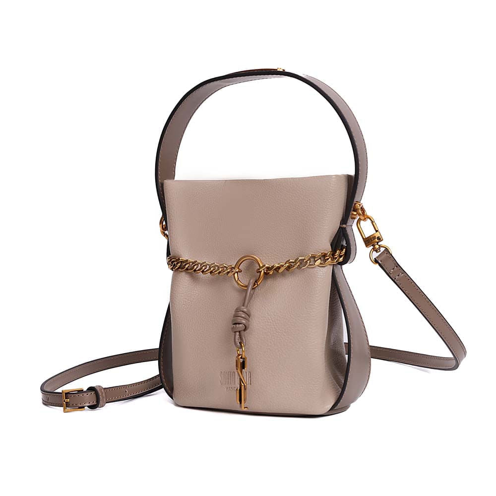 Bolsa Saco Santa Lolla Bege Corrente Dourada