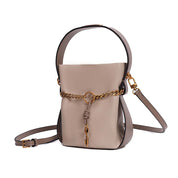 Bolsa Saco Santa Lolla Bege Corrente Dourada