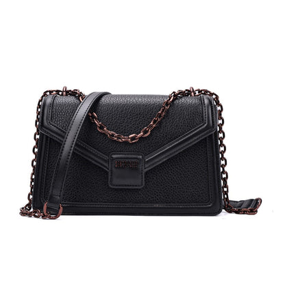 Bolsa Santa Lolla Preta Alça Transversal Correntes