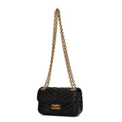Bolsa Santa Lolla Preta Matelassê Alça Corrente
