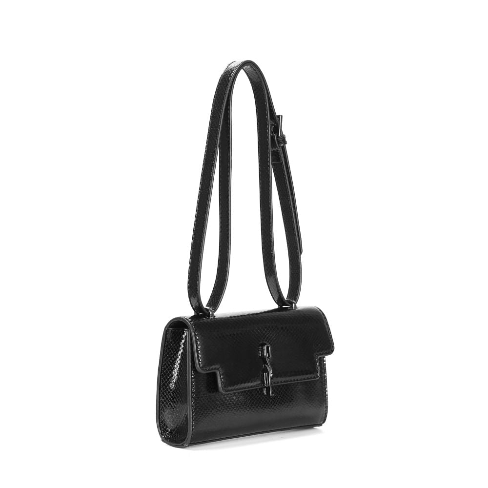 Bolsa Santa Lolla Preta Metalizada Alça Transversal