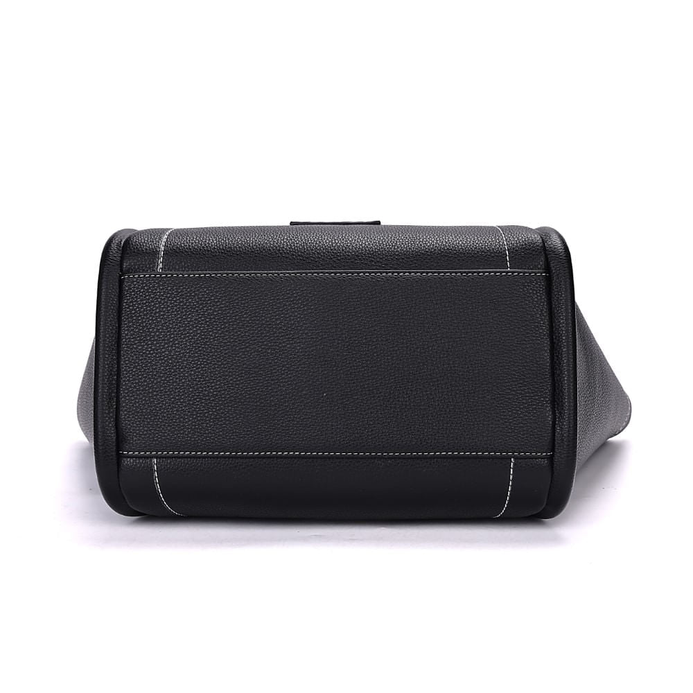 Bolsa Shopper Santa Lolla Preta Pesponto Com Necessaire