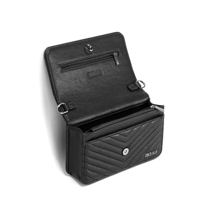 Bolsa Transversal Santa Lolla Preta Matelassê Chevron