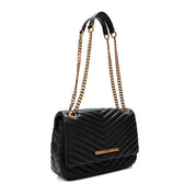 Bolsa Transversal Santa Lolla Preta Matelassê Corrente