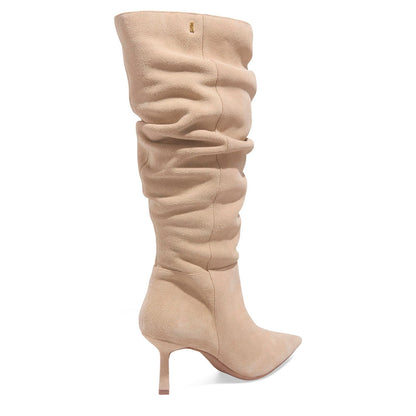 Bota Santa Lolla Bege Slouch Salto Fino