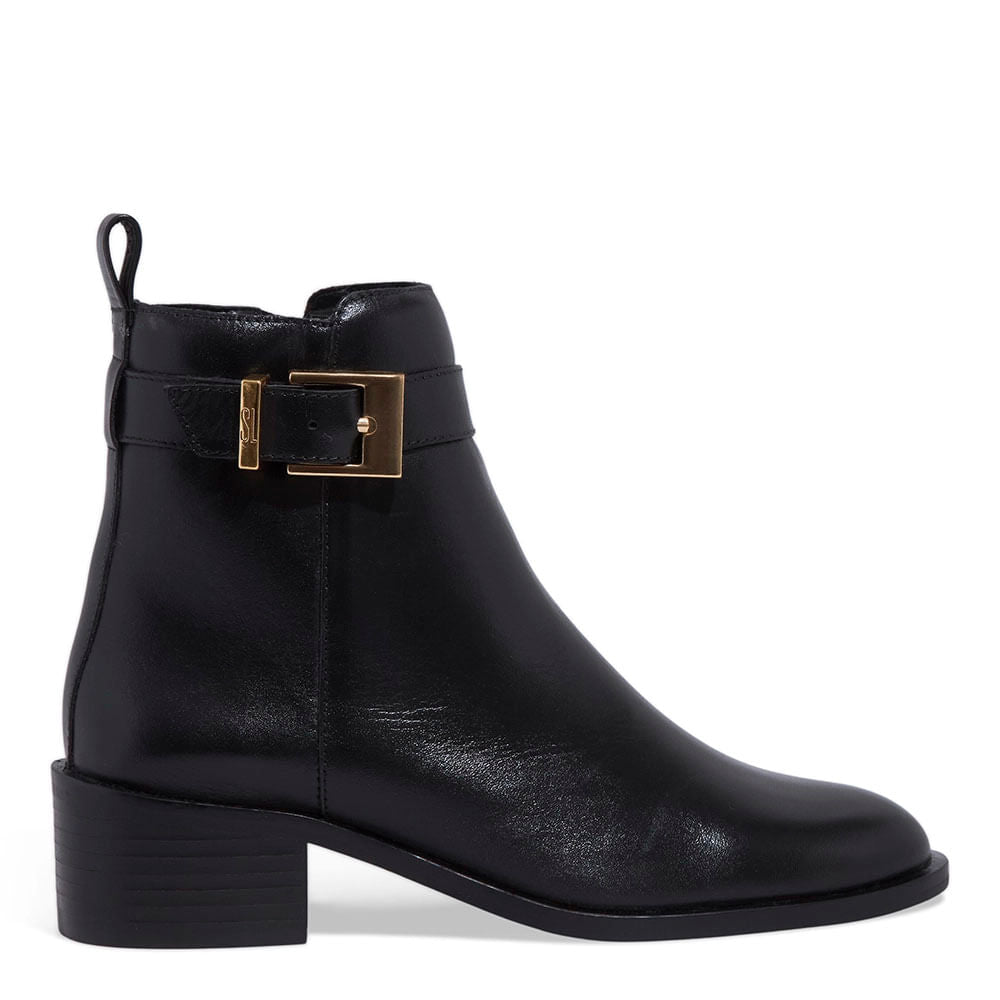 Bota Santa Lolla Preta Couro Fivela Cano Curto