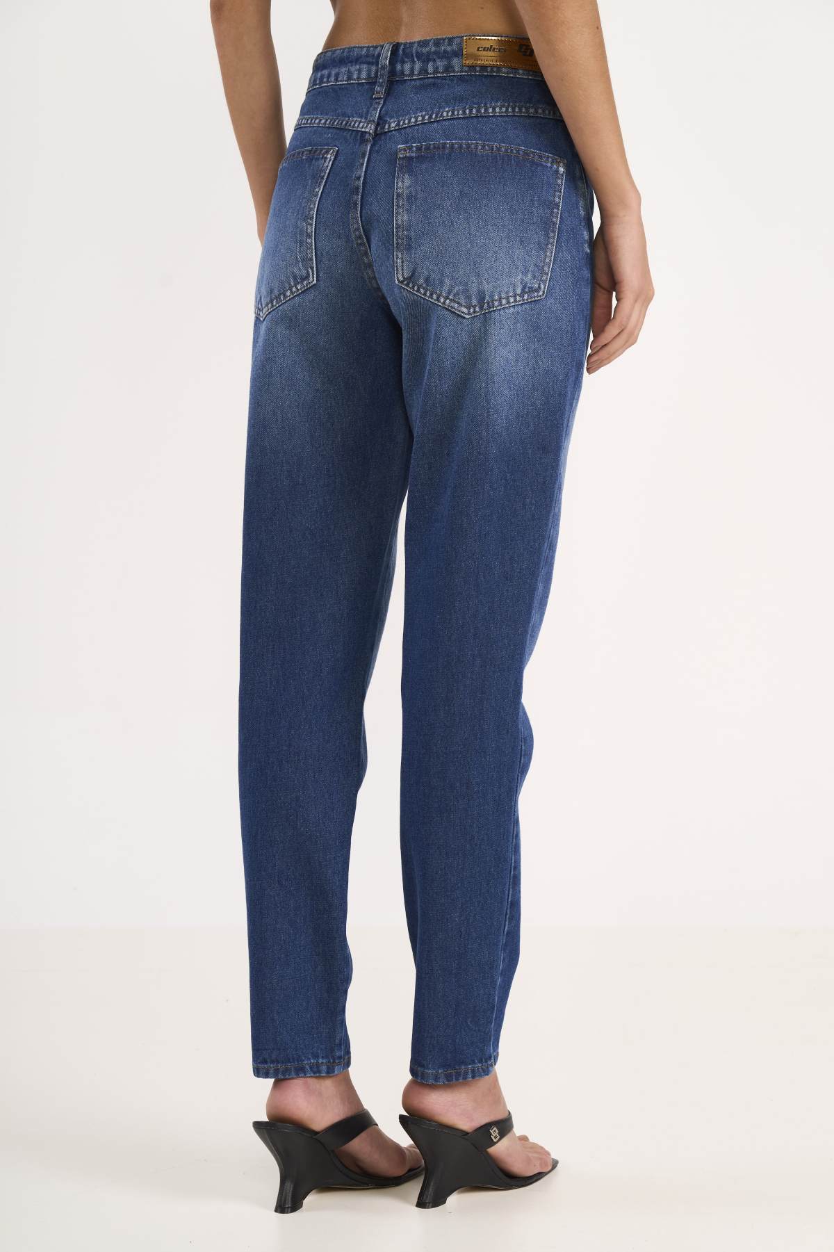Calça Jeans Colcci Azul Mom Cintura Média
