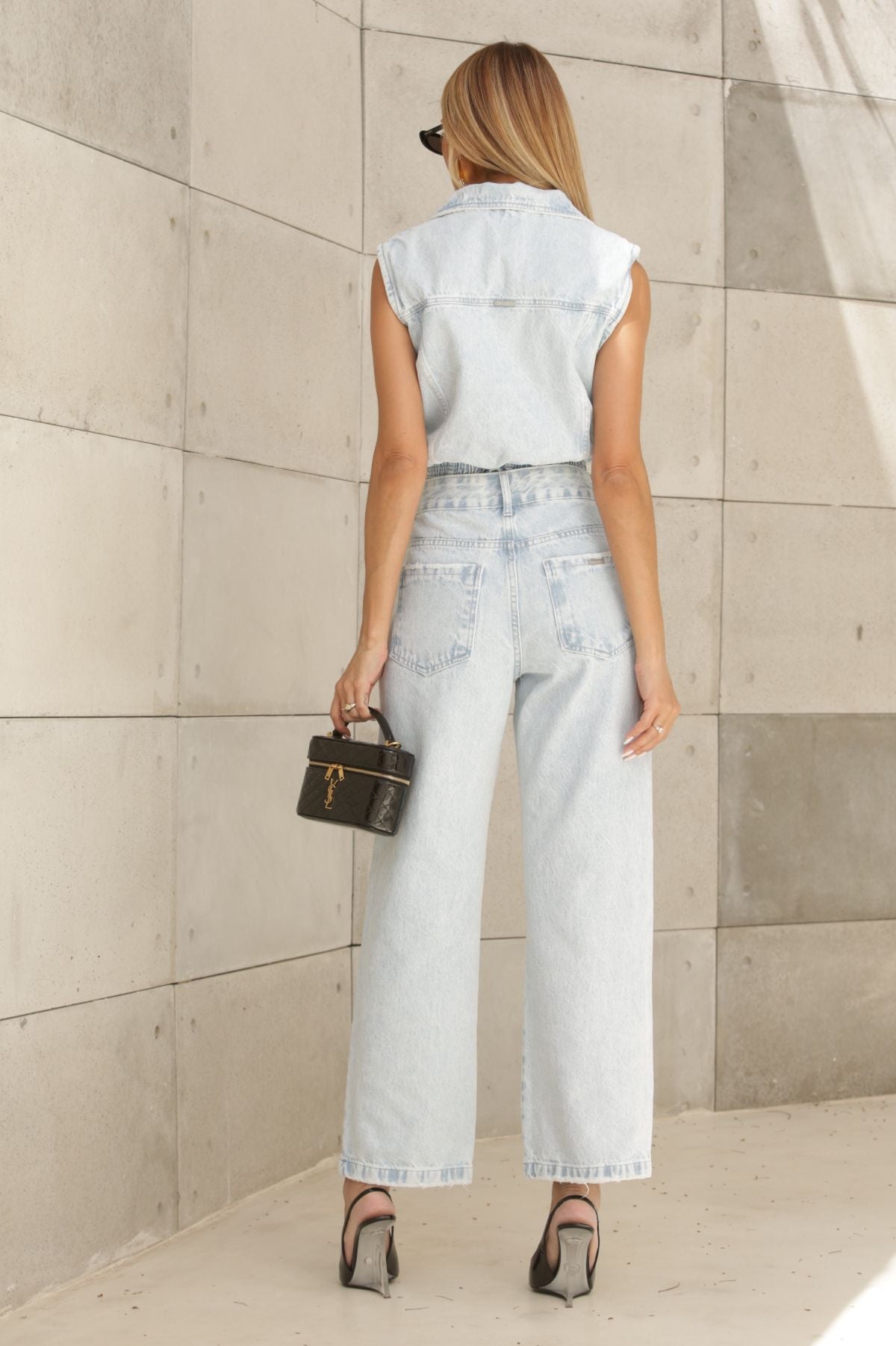 Calça Jeans Reta Frysaide Azul Clara Bordado