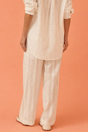 Calça Pantalona Flo Maria Branca Listras Relevo