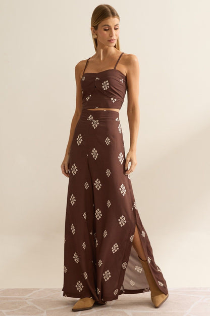 Calça Pantalona Flo Maria Marrom Estampa Geométrica