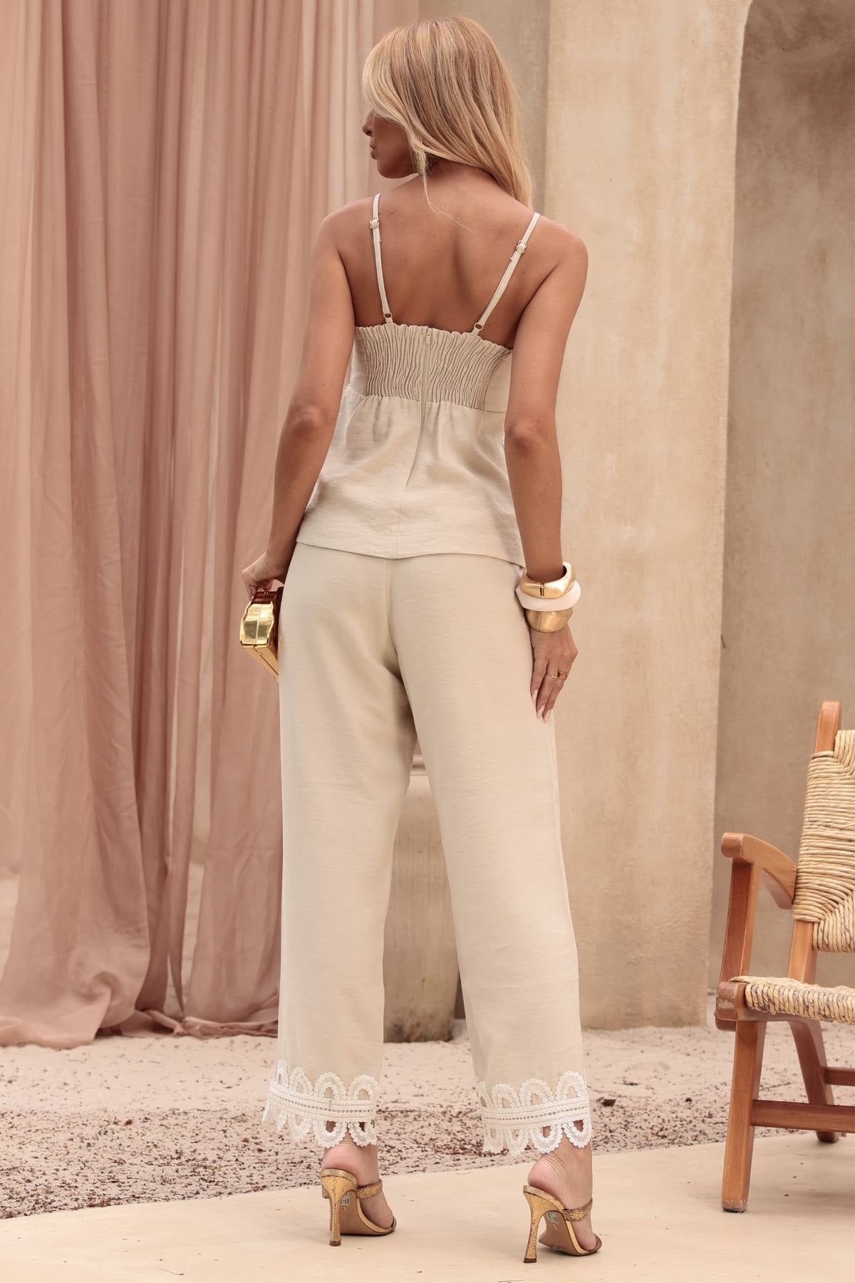 Calça Reta Frysaide Off White Renda Guipir