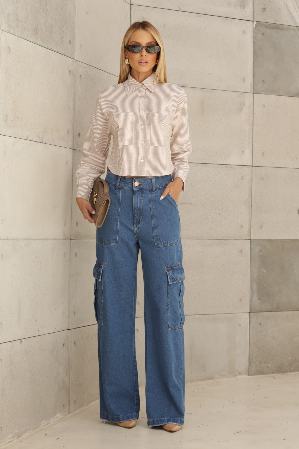 Camisa Cropped Frysaide Bege Listrada Manga Longa