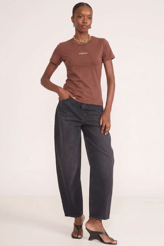 Camiseta Colcci Marrom Logo Frontal