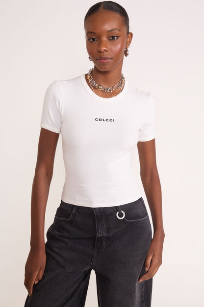 Camiseta Colcci Off White Logo Frontal Ajustada