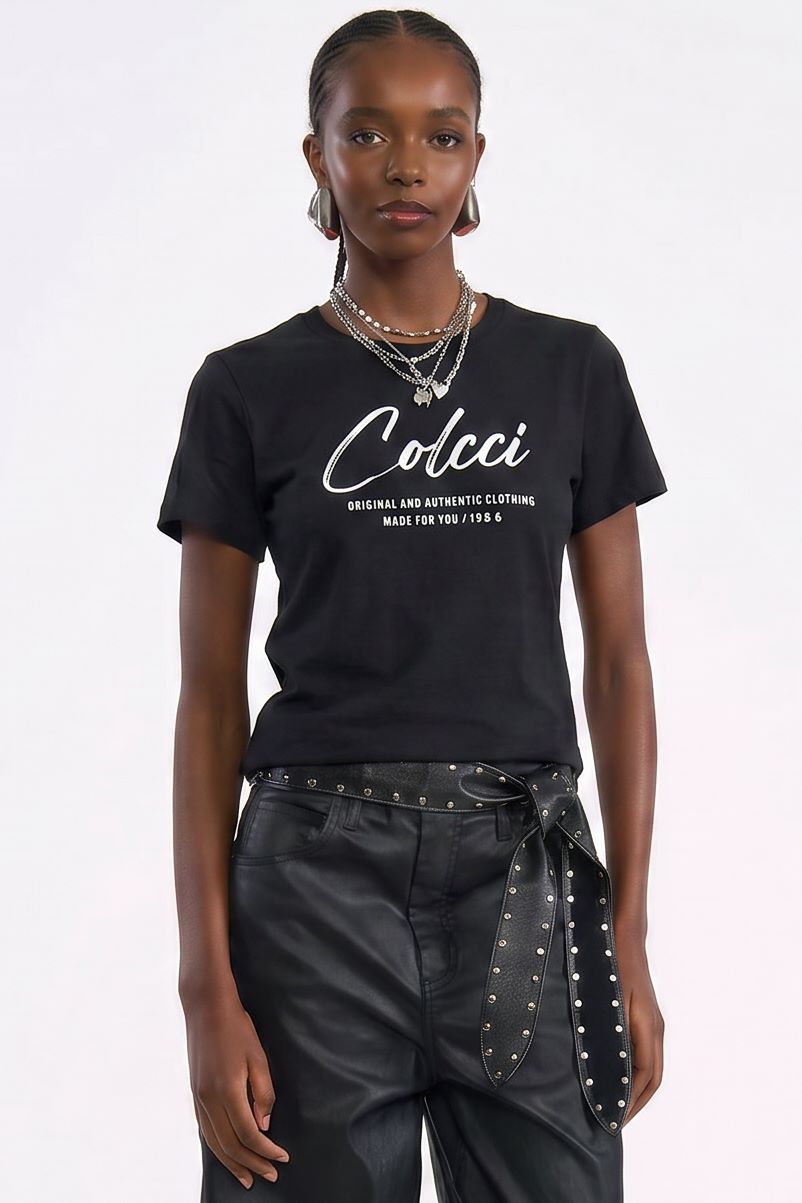 Camiseta Colcci Preta Logo Cursivo Frontal